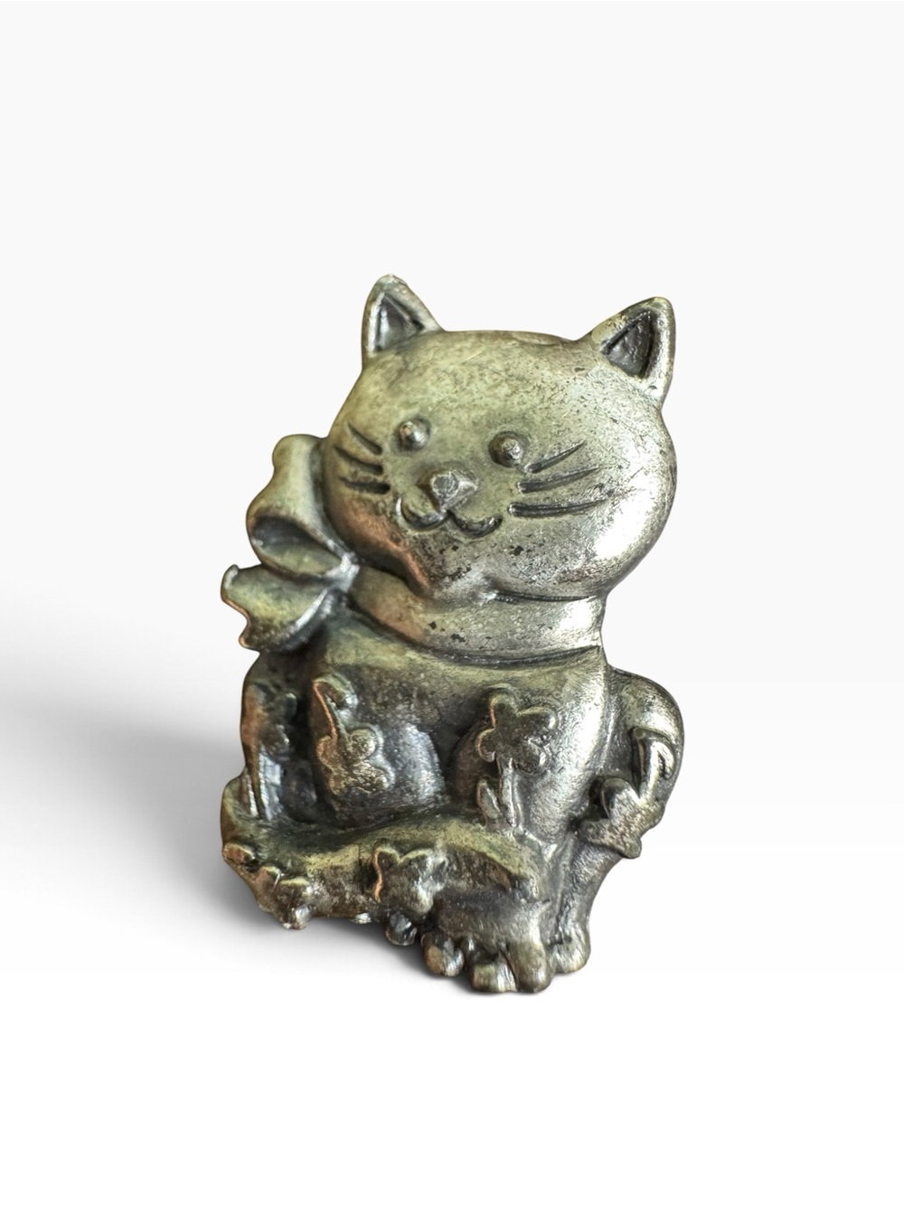 Vintage Silver Pewter Cat Brooch with Bow